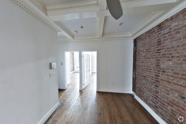 Building Photo - 420 W 51s Street (9th & 10th Ave), #4