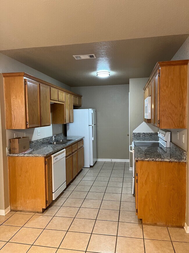 Cocina - 4708 John David Dr