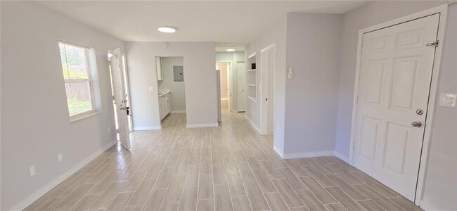 Building Photo - 1196 Fountainhead Dr