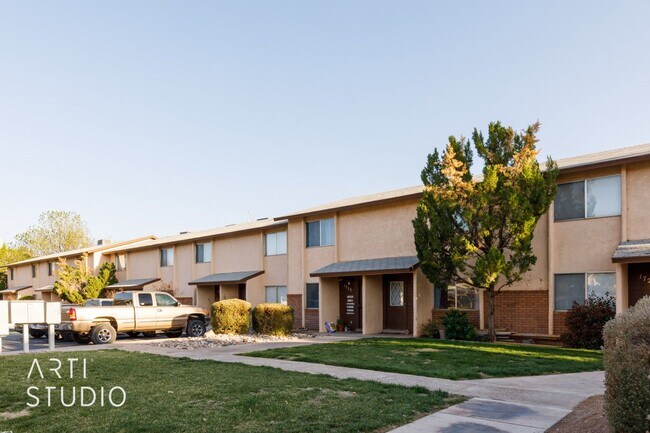 Building Photo - 1725 W 950 N