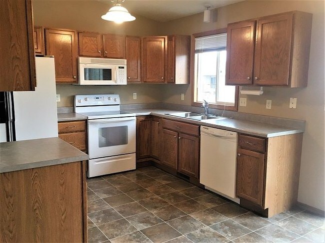 Building Photo - 7612 S Bell Cir