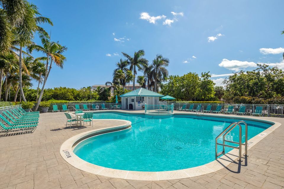 Foto principal - 3655 Seaside Dr