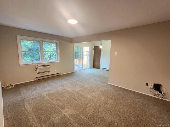 Building Photo - 9-36 Crescent Dr