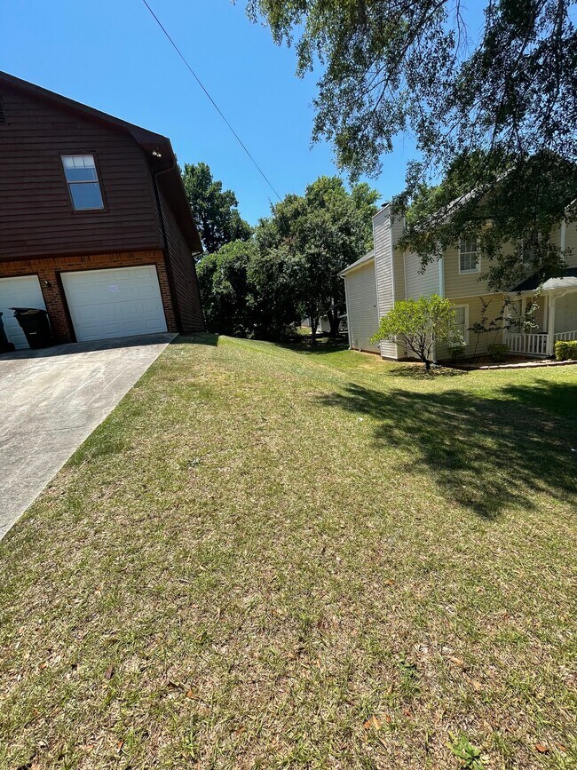 Foto del edificio - 5957 Bretton Woods Dr