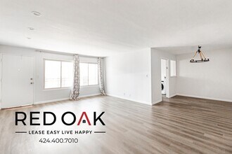 Building Photo - 430 S Maple Dr