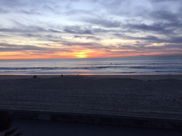Foto del edificio - 3579 Ocean Front Walk