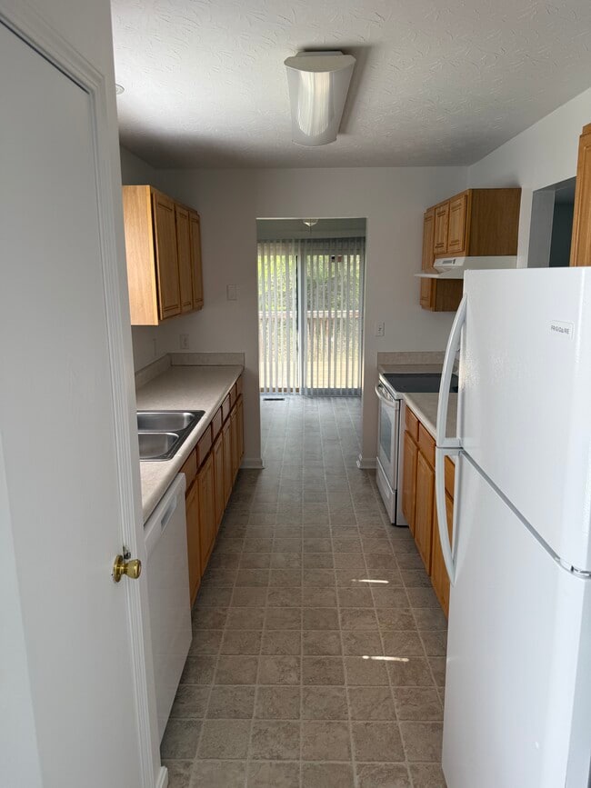 Building Photo - 48 Deer Haven Ct