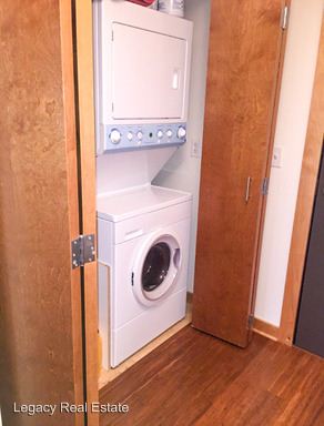 Building Photo - 295 Church St SE