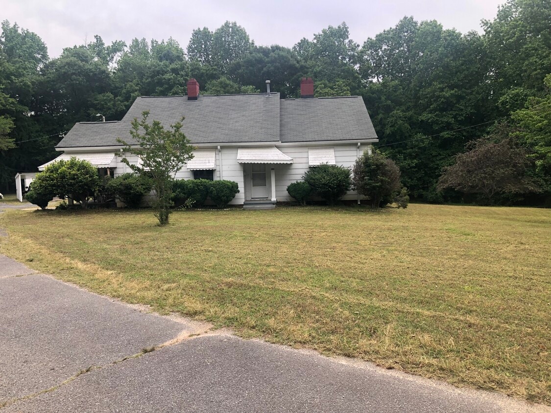 Primary Photo - 124 Ritch St