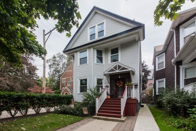 Foto del edificio - 4912 N Oakley Ave