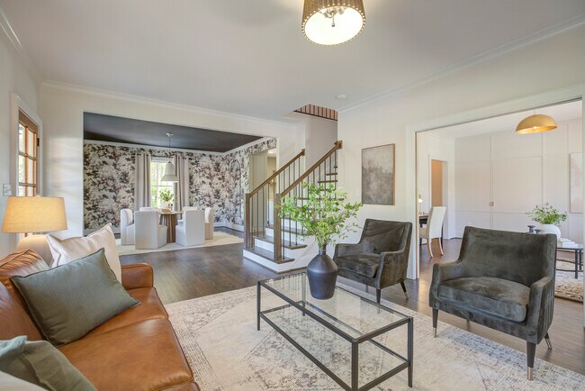 Foto del edificio - 429 W Park Ave