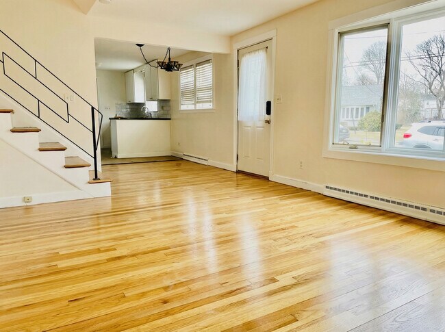 Foto del edificio - 65 Barbara Ln