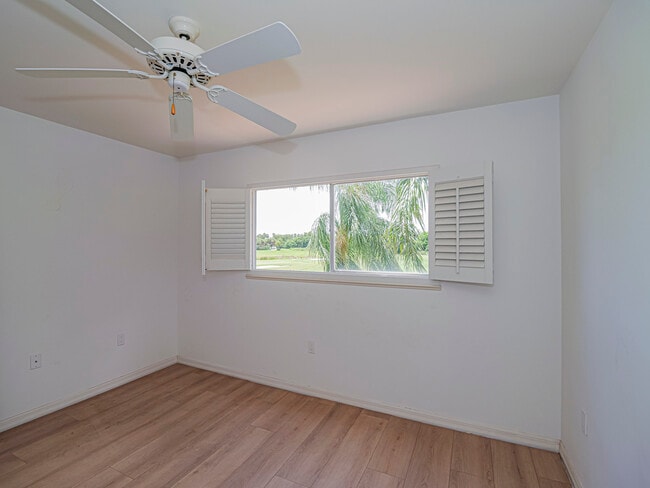 Foto del edificio - 4791 S Newport Island Dr