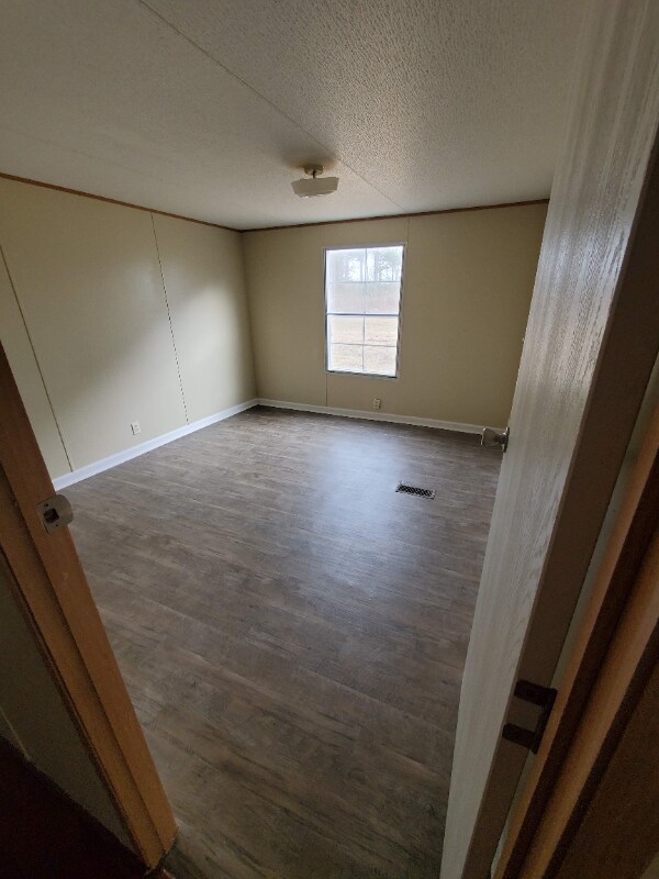 Building Photo - 25 Buttercup Dr