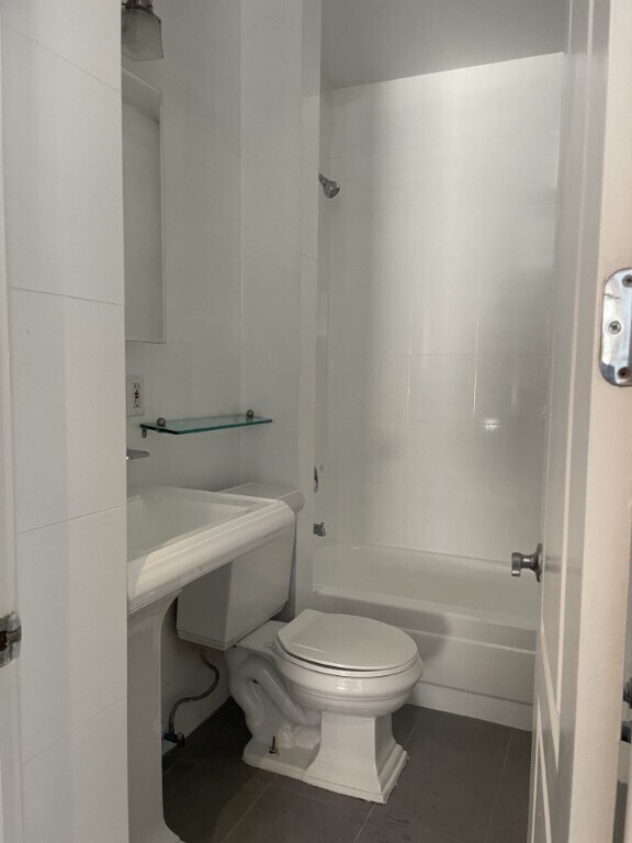 Foto del edificio - 346 E 18th St