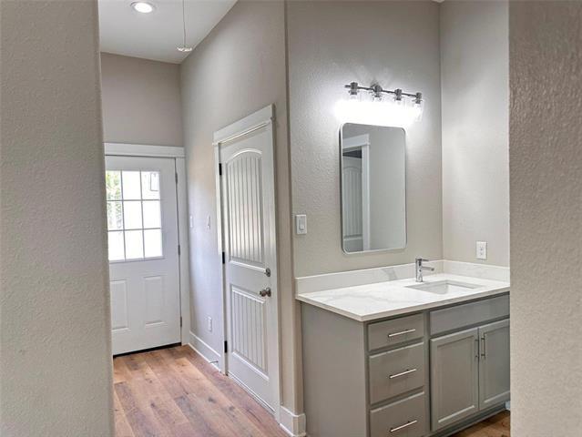 Foto del edificio - 911 Nata Ln