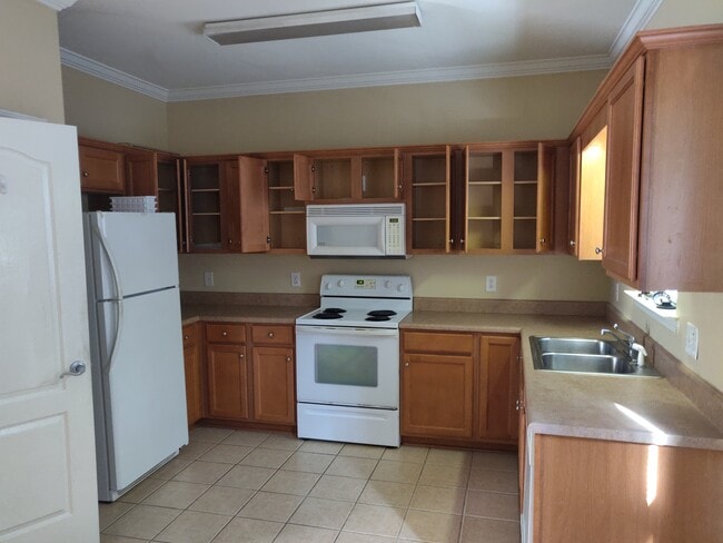 Building Photo - 5254 Cottage Ln