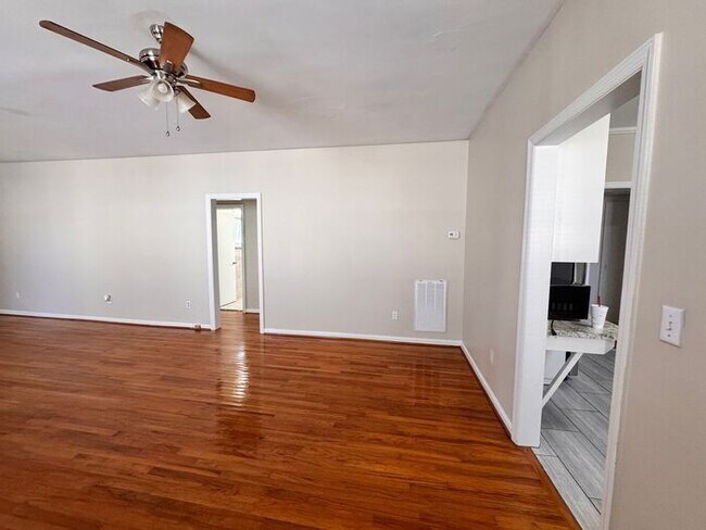 Foto del edificio - Beautiful 3-Bedroom, 3-Bath Home w/Study in Charleston, SC