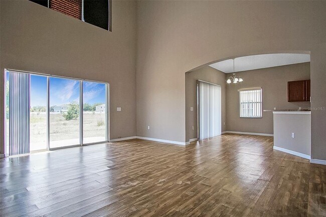 Foto del edificio - 1347 Nelson Park Ct