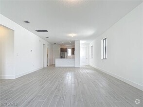 Building Photo - 5062 Ofanto Ln