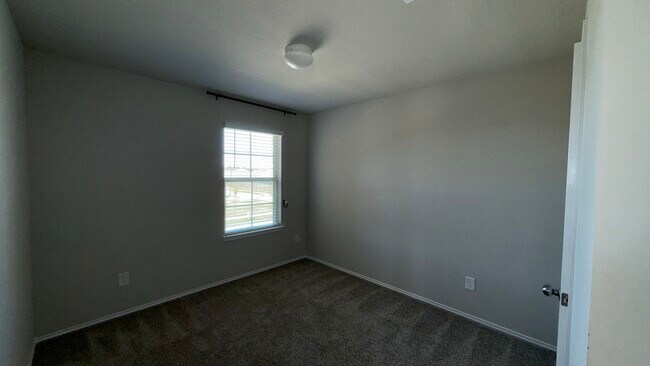 Building Photo - 21143 Waze Lewis Dr