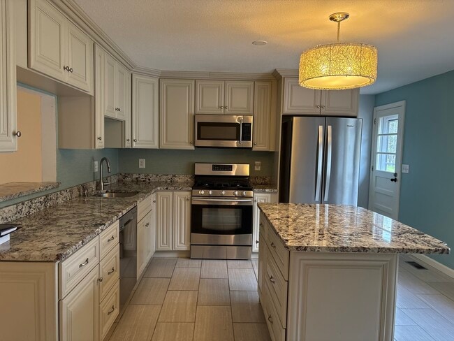 Foto del edificio - 127 Two Rod Hwy