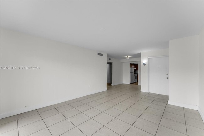 Building Photo - 7560 SW 82nd St
