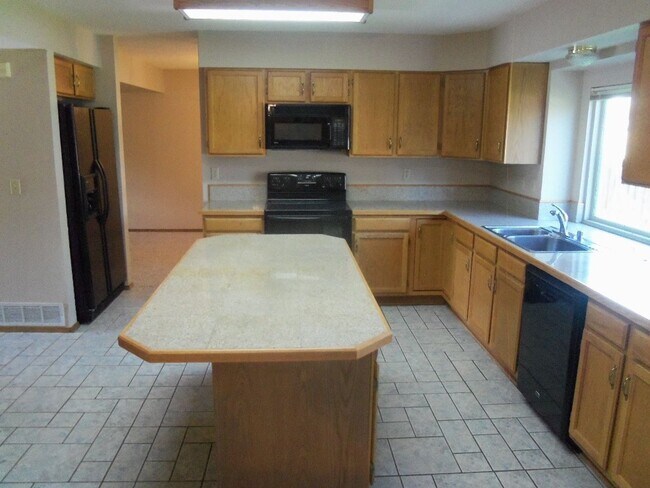 Building Photo - 8165 Lythrum Drive