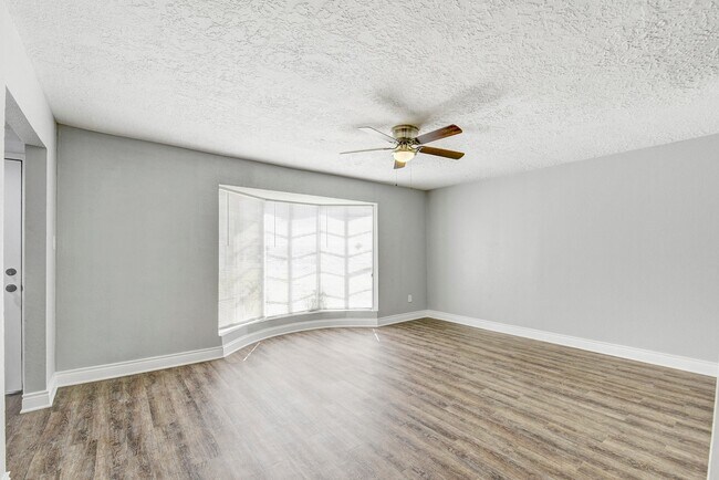 Foto del edificio - 128 Goodson Dr