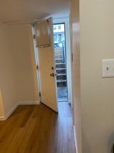 Building Photo - 15 Colden Ave