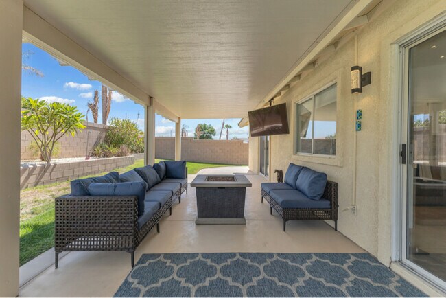 Building Photo - 79200 Violet Ct