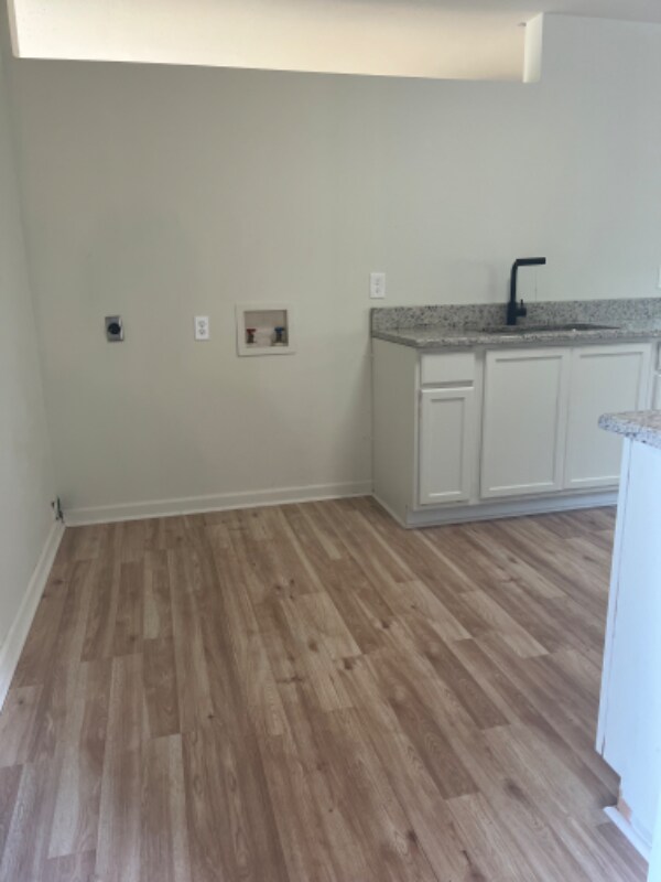 Building Photo - 202 Westwood Dr