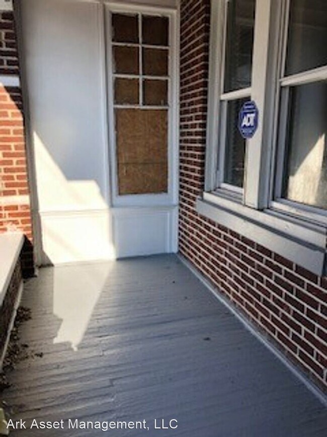 Building Photo - 3 br, 1 bath House - 3231 N Newkirk St