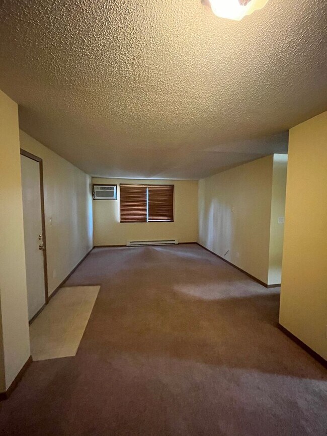 Foto del edificio - 2 Bedroom condo on the west side of Iowa City