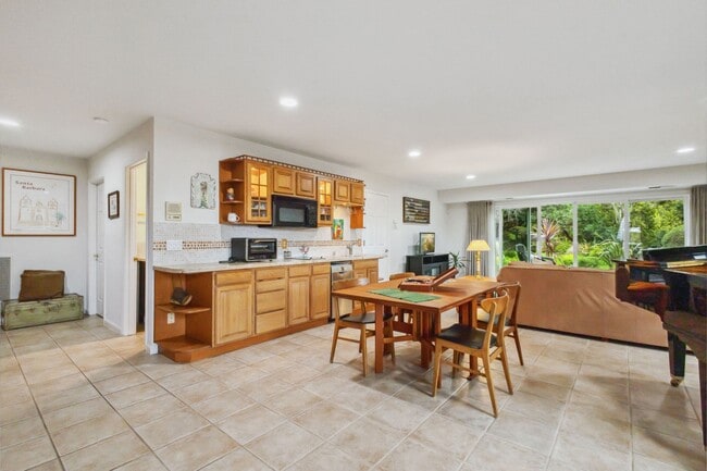 Foto del edificio - 3565 Star Ridge Rd