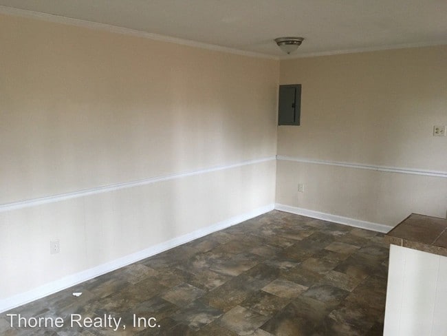 Building Photo - 3 br, 2 bath House - 732 Powell Drive