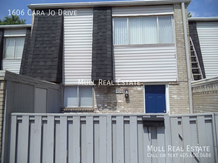Primary Photo - Freshly remodeled condo in the Meadows Con...