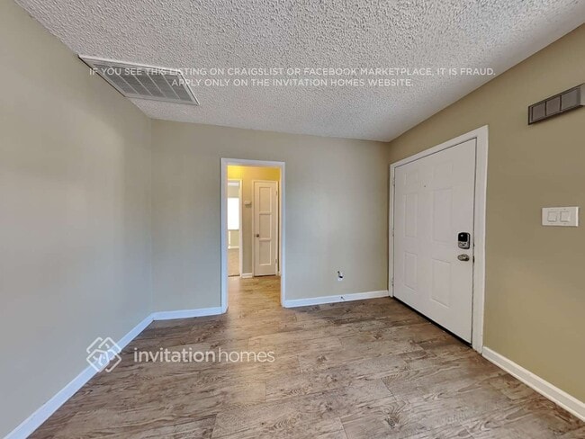 Building Photo - 17957 Orange Way