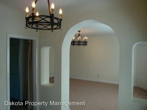 Building Photo - 3639-3639 Wilshire Terrace