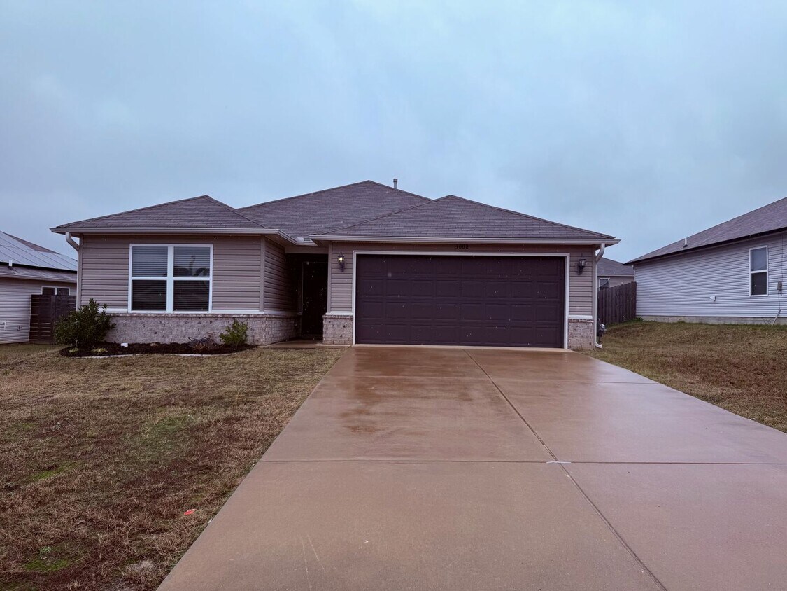 Foto principal - 3008 Emerald Pk Trl