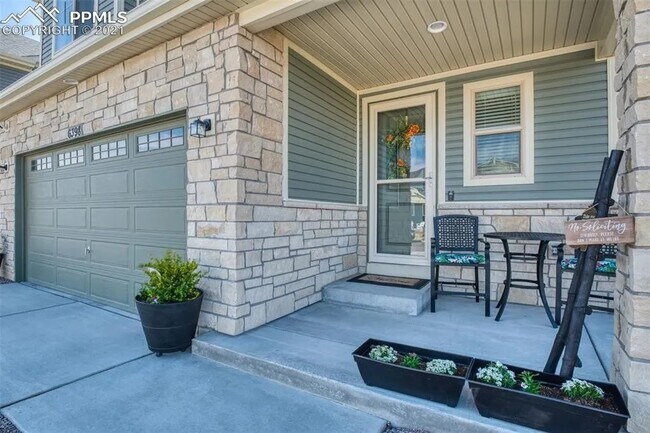 Foto del edificio - 6398 Moate Ln