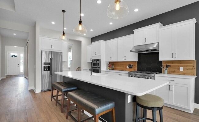 Foto del edificio - 326 Pine Haven Dr