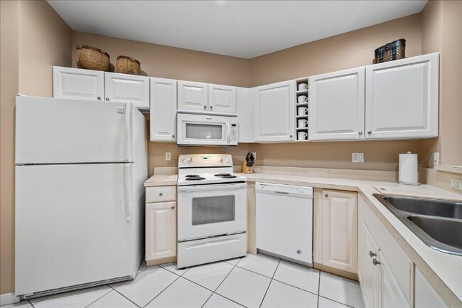 Foto del edificio - 8264 Mulligan Cir