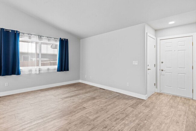 Foto del edificio - Charming 3-Bedroom Home for Rent!