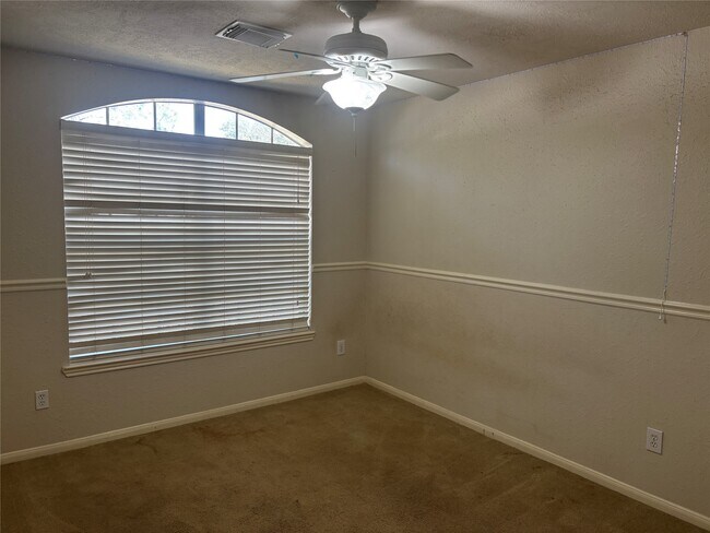 Foto del edificio - 3526 Glenhill Dr