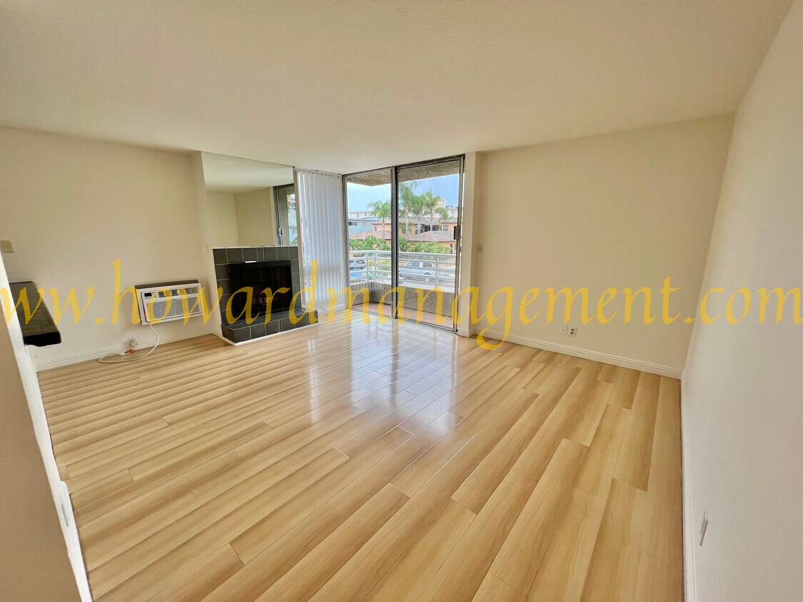 Foto principal - 3650 Jasmine Ave