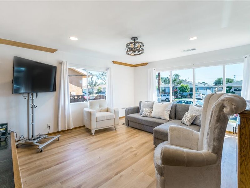 4151 W 132nd St, Hawthorne, CA 90250 House for Rent in Hawthorne, CA