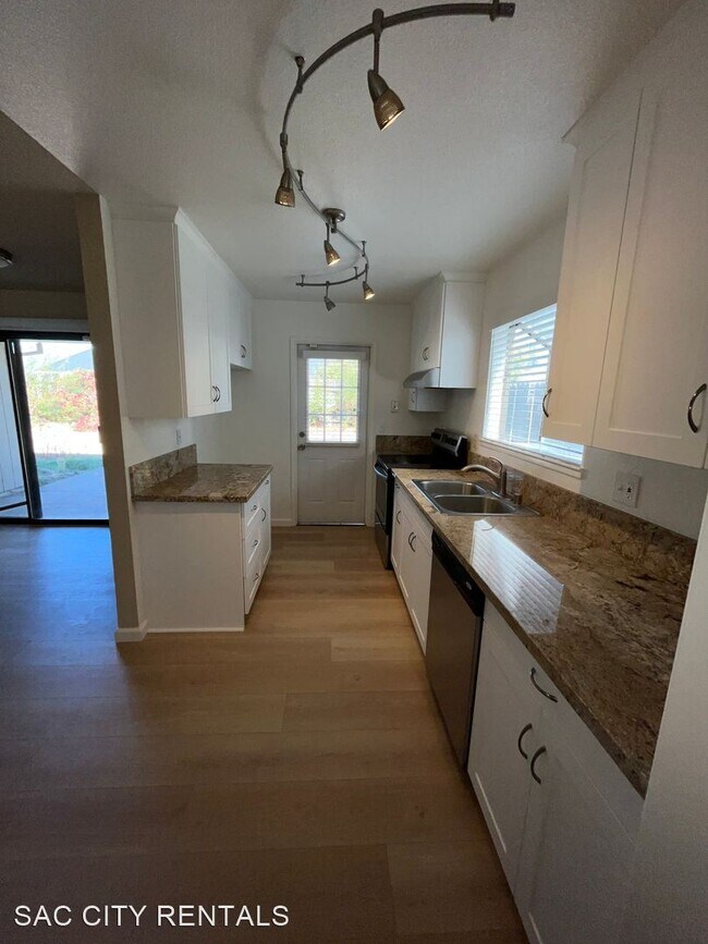 Foto del edificio - 3 br, 2 bath House - 8733 Tiogawoods Drive