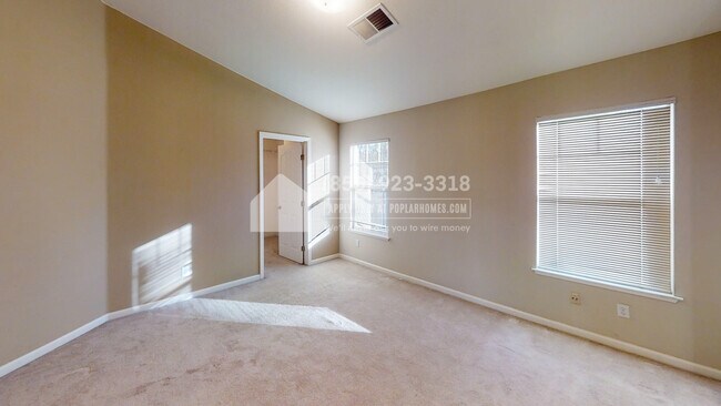 Building Photo - 2155 Fernbrook Common