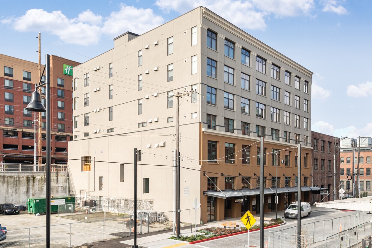 Primary Photo - 2120 Commerce St